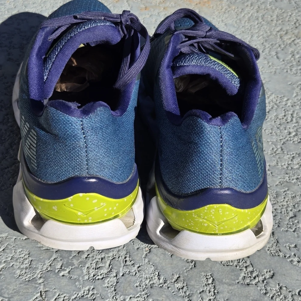 HOKA ONE ONE Elevon Size 10 Men's Lightweight Road-Running Sneakers